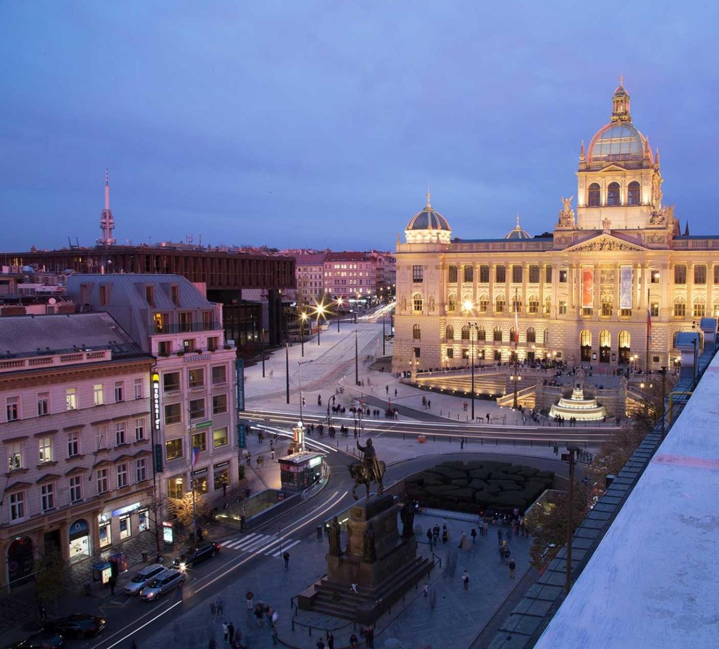 Luxe Museum View Rooftop Praha